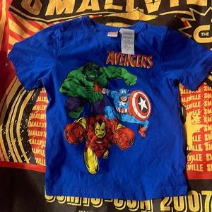 MARVEL | The AVENGERS | T-Shirt sz 6
